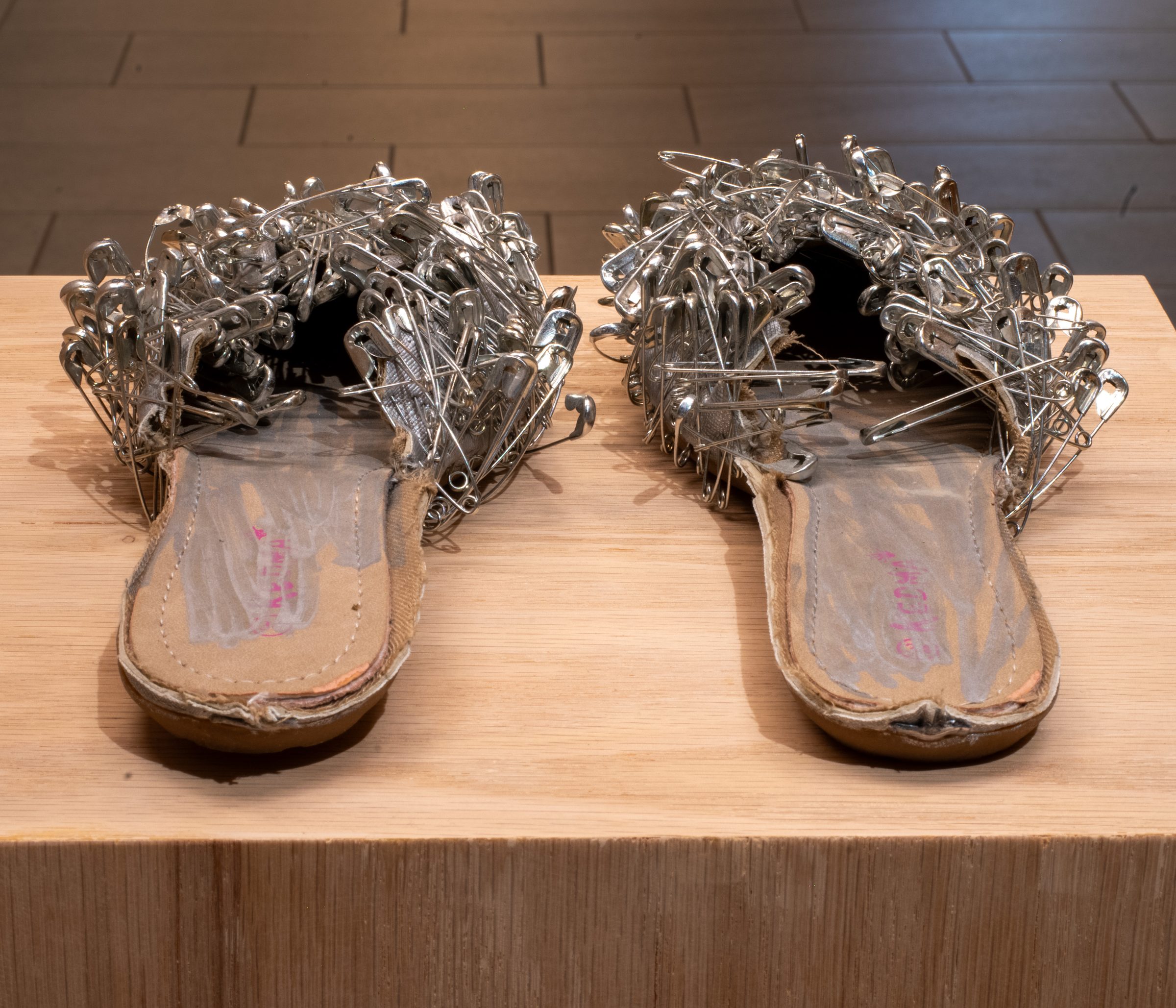 Etti Abergel, Home Slippers / Safety Pins